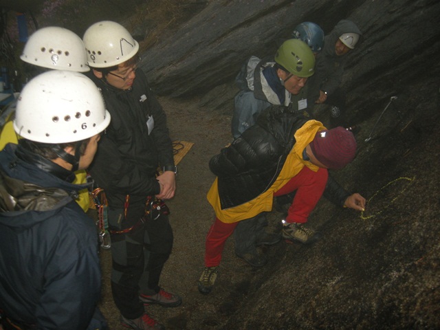 201204230118595758.jpg