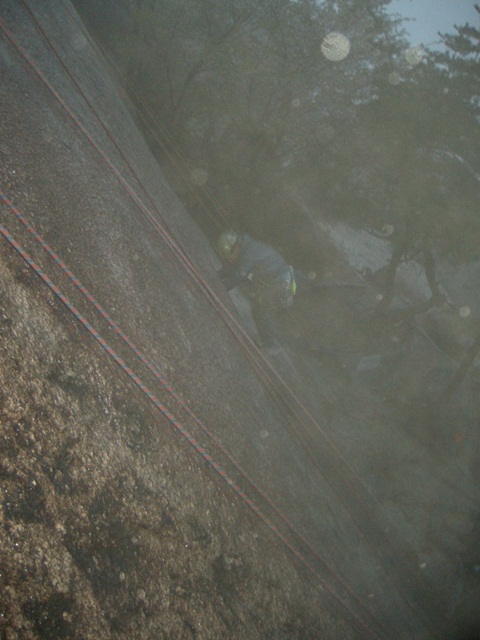 201204230121127201.jpg