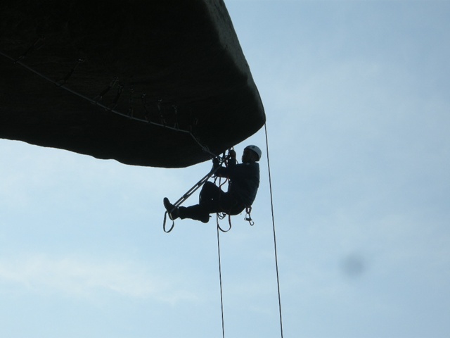 201205210519067904.jpg