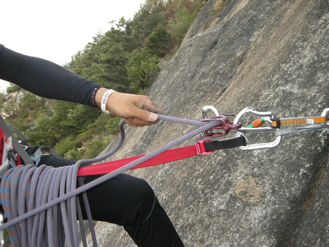201206271247174567.jpg
