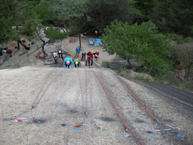 201209171435440803.jpg