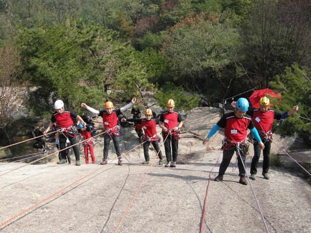 201210151122468636.jpg