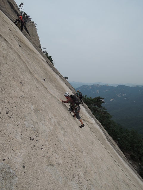 201506081653336302.jpg