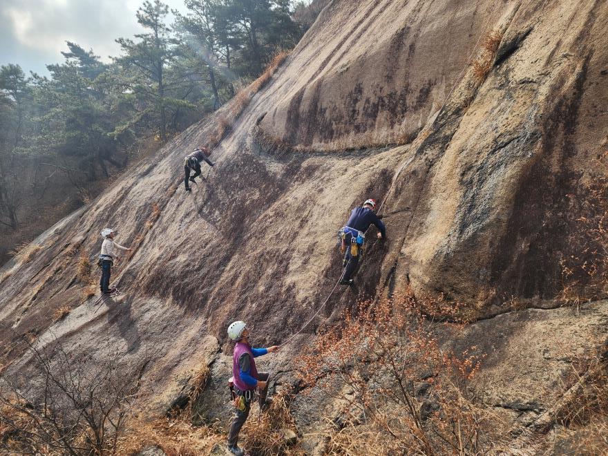 1626d67b66c71d4e4aa2618082a63579_1764514355_6293.jpg 1626d67b66c71d4e4aa2618082a63579_1764514