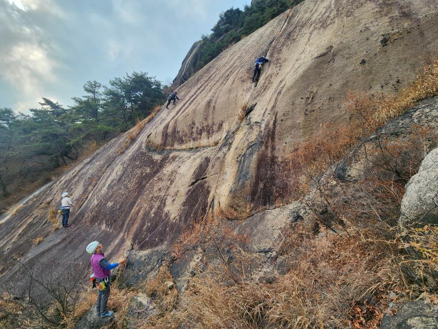 1626d67b66c71d4e4aa2618082a63579_1764514355_6698.jpg 1626d67b66c71d4e4aa2618082a63579_1764514