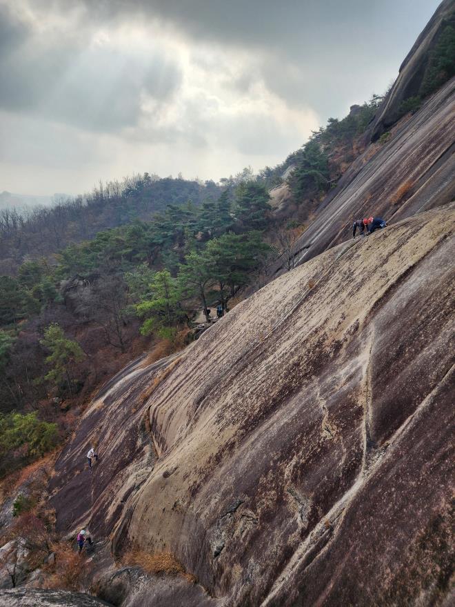 1626d67b66c71d4e4aa2618082a63579_1764514363_881.jpg 1626d67b66c71d4e4aa2618082a63579_1764514