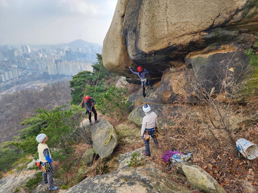 1626d67b66c71d4e4aa2618082a63579_1764514402_7243.jpg 1626d67b66c71d4e4aa2618082a63579_1764514