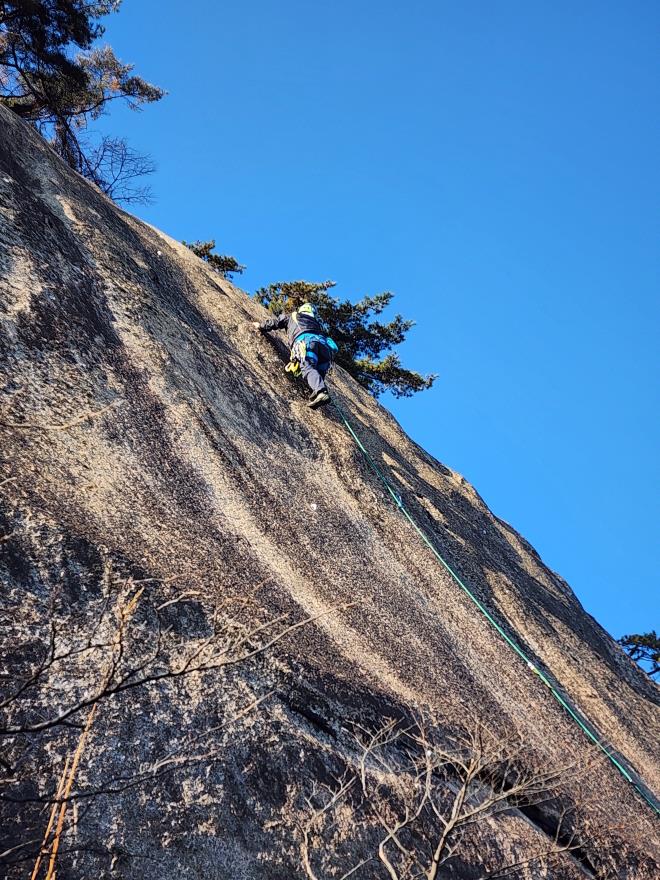 8924f338f667ce7e6597c8d9ba05b246_1763648