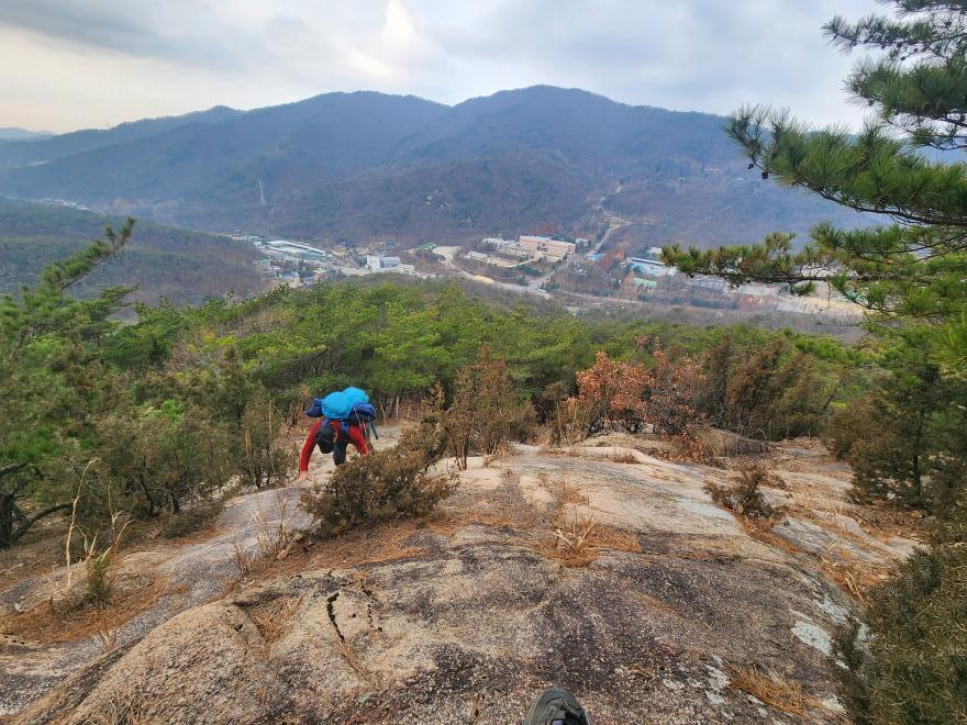 e72d51aabe2742c46a0a1426fbf10f2f_1763975