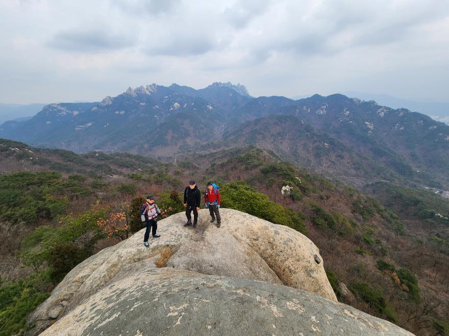 e72d51aabe2742c46a0a1426fbf10f2f_1763975