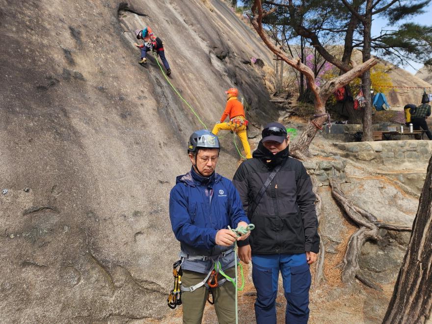 51d8eec4f5265cf0ca3325b4a748a996_1775446