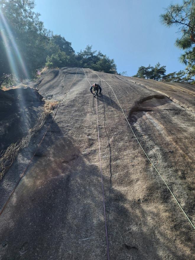 51d8eec4f5265cf0ca3325b4a748a996_1775446